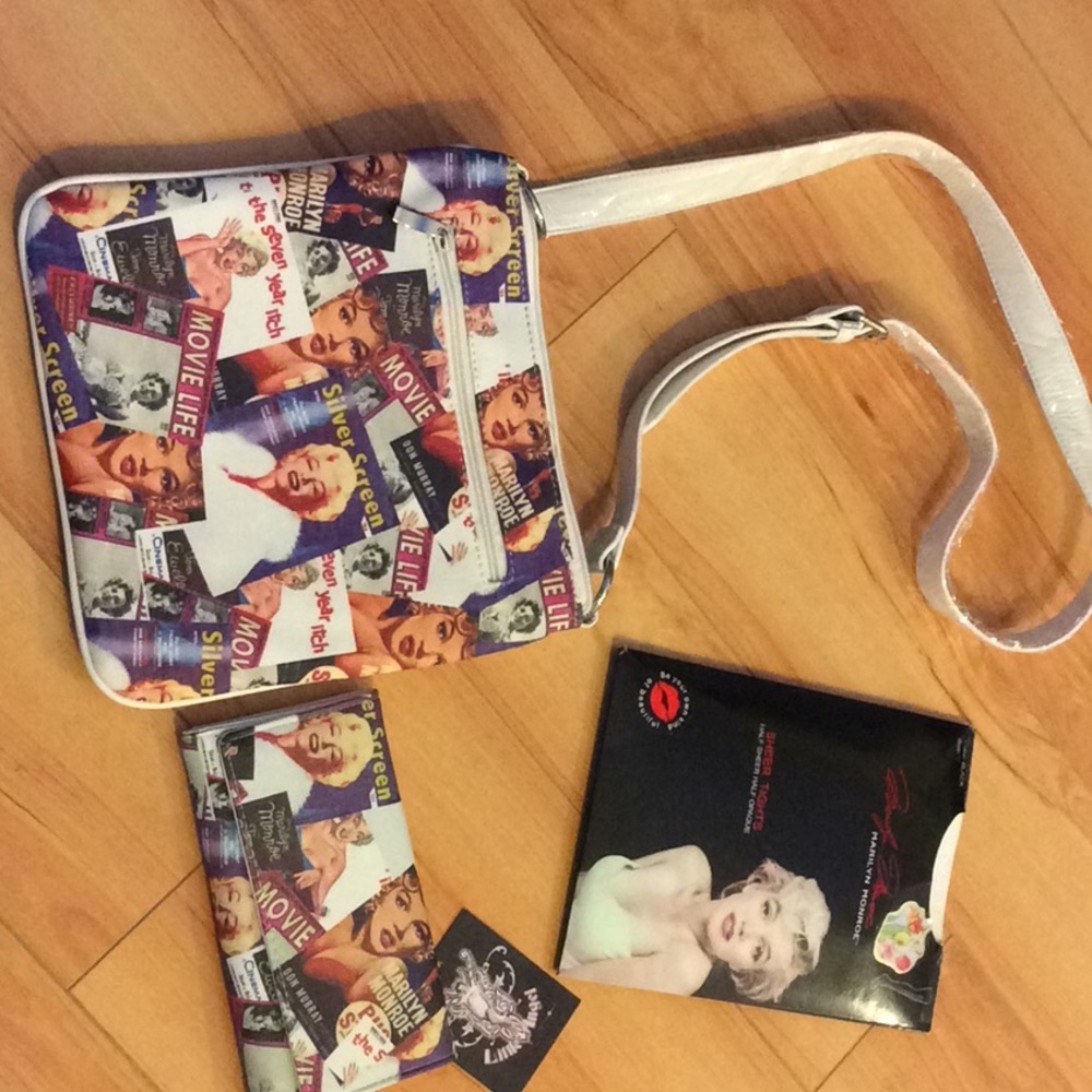 Never worn purse, wallet and stockings, Size C
